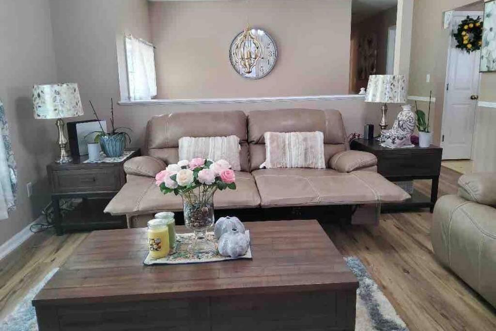 Smart Entire Loft, 3 Bedroom 2 Bath, With 3 Tv 哥伦比亚 外观 照片